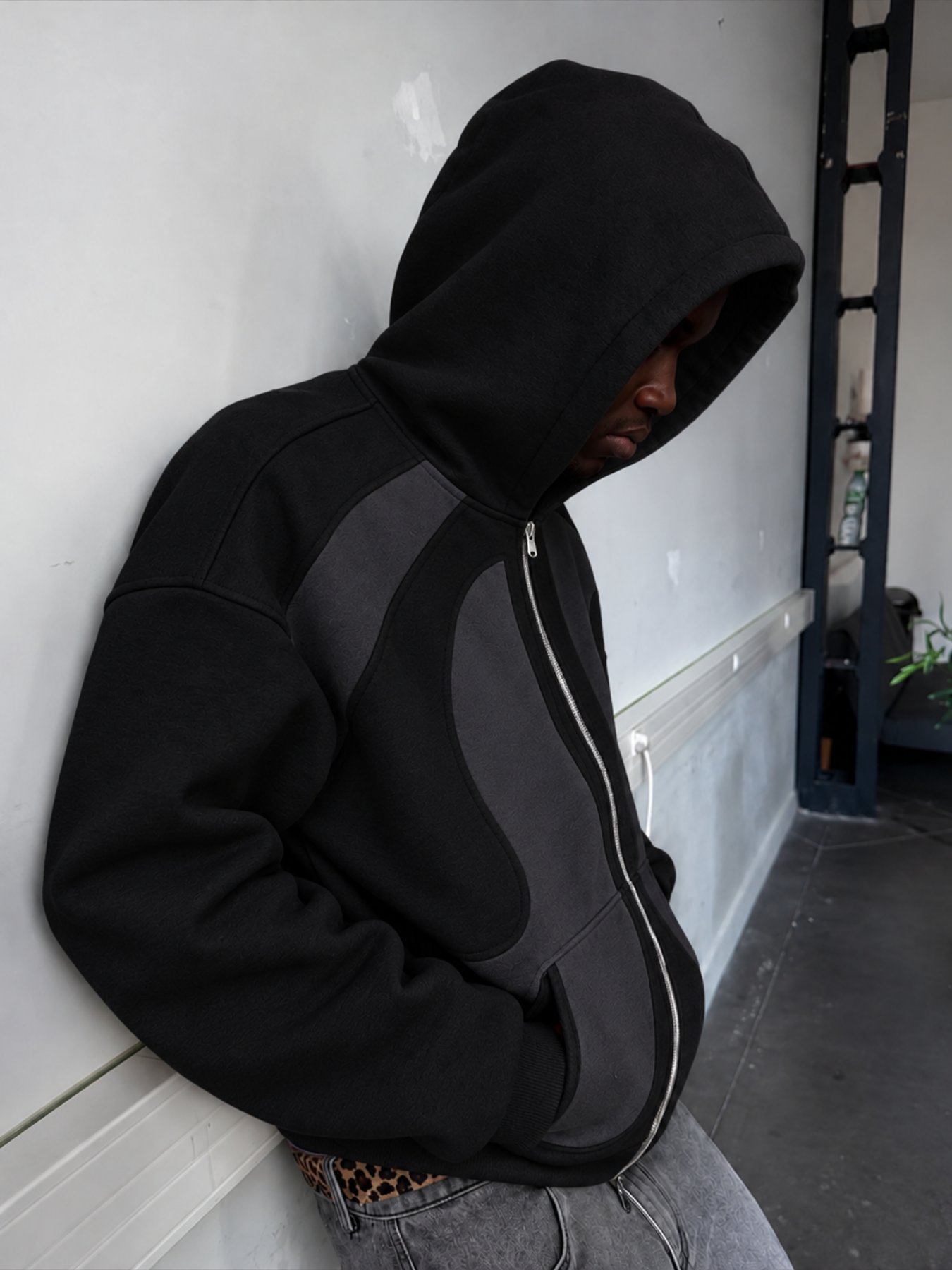 WAVEFORM ZIP UP HOODIE
