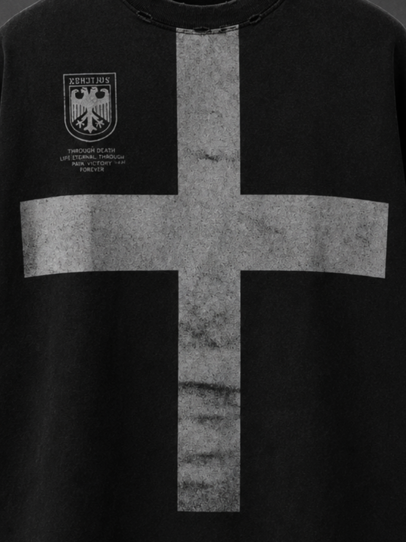 VULTURES TEE