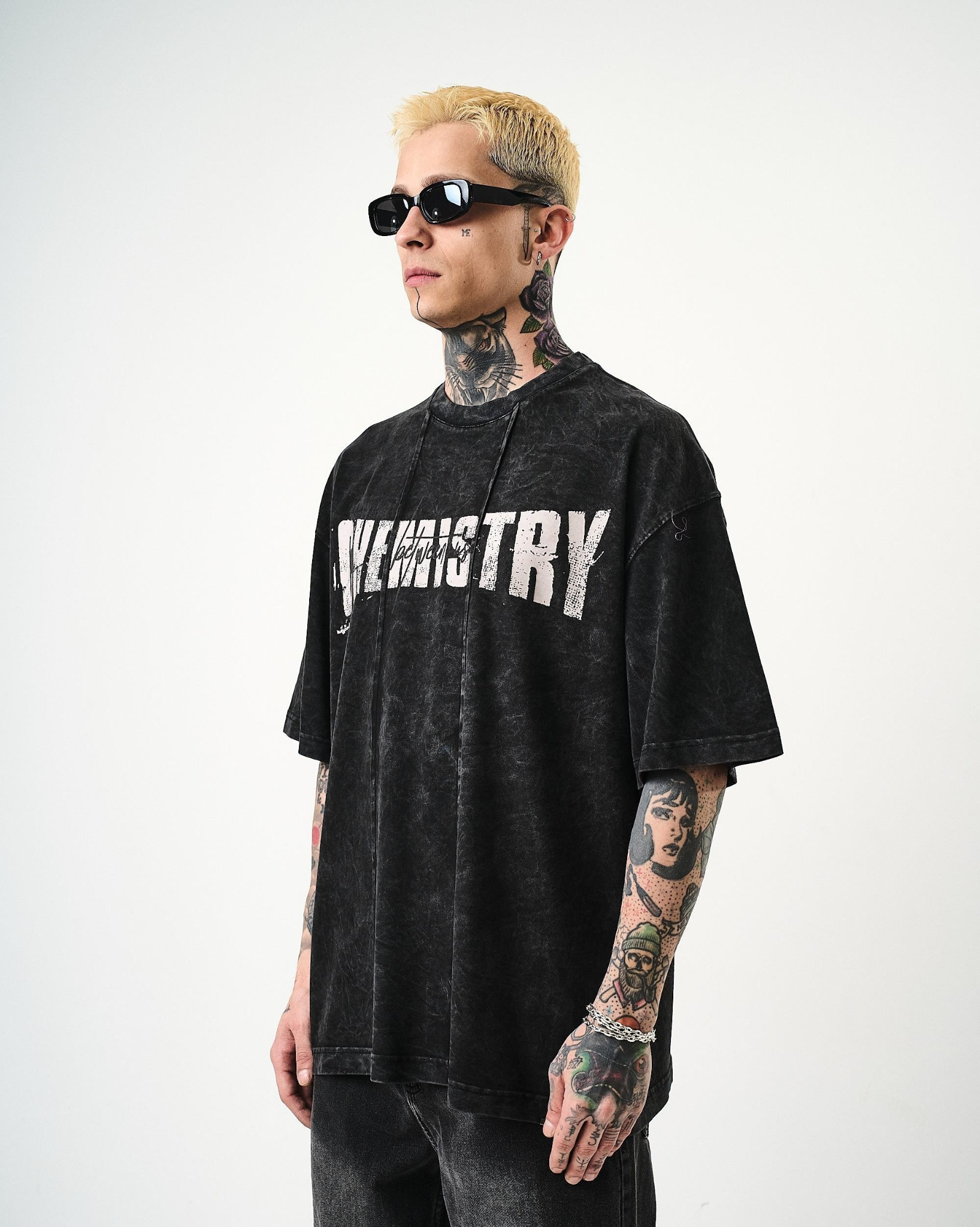 CHEMISTRY TEE